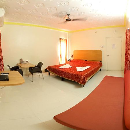 Hotel Panchavati 奥兰加巴德 外观 照片
