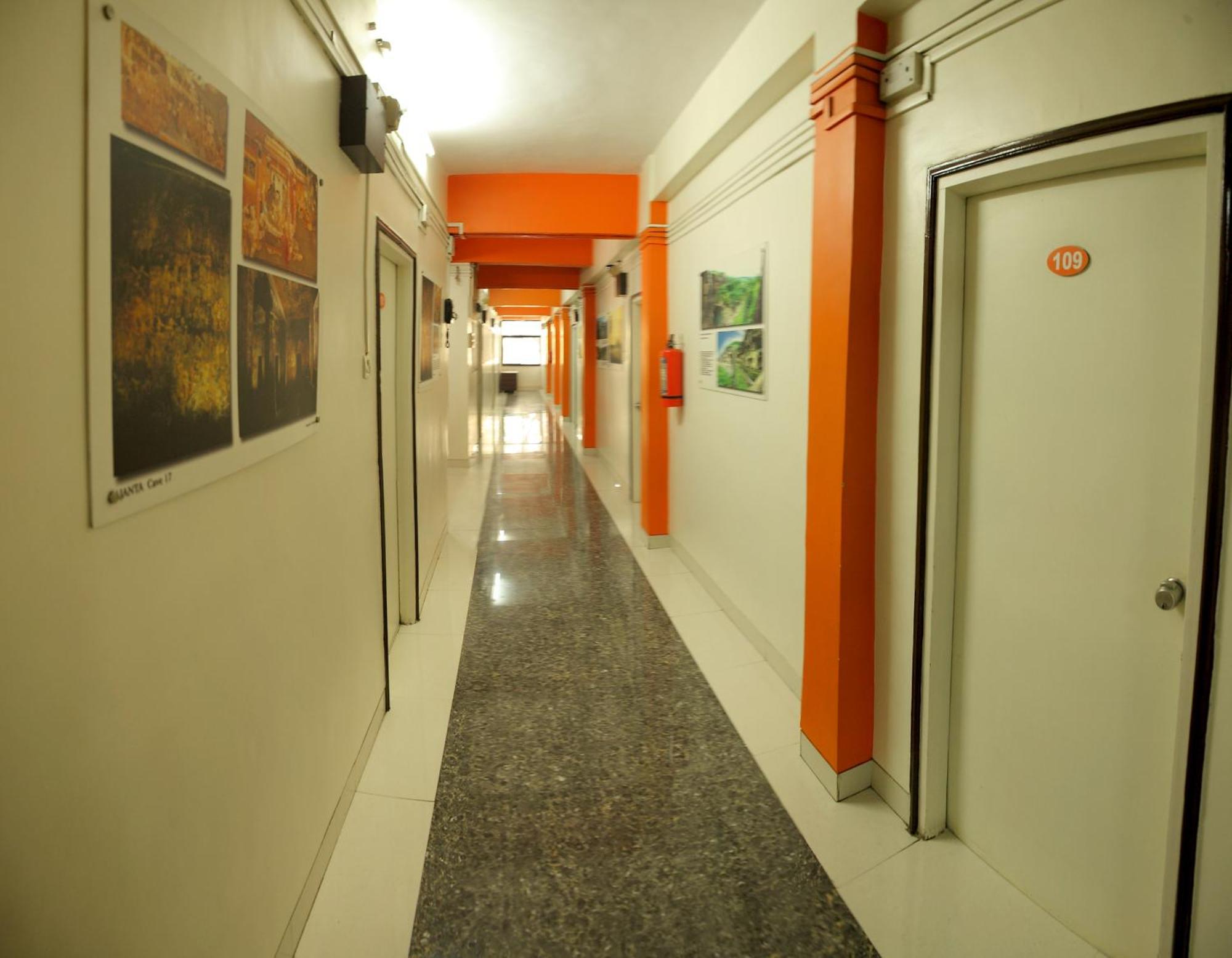 Hotel Panchavati 奥兰加巴德 外观 照片