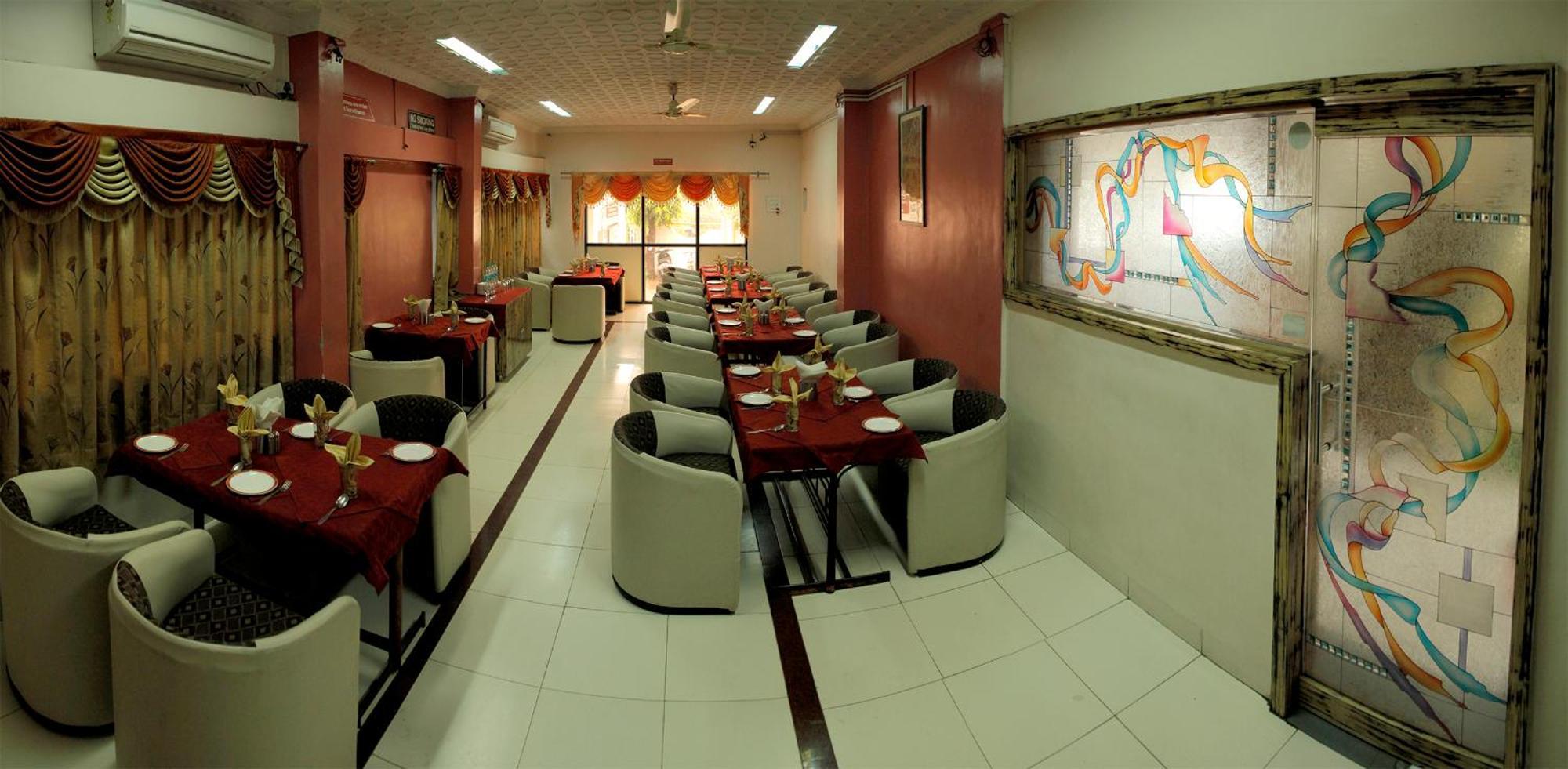 Hotel Panchavati 奥兰加巴德 外观 照片
